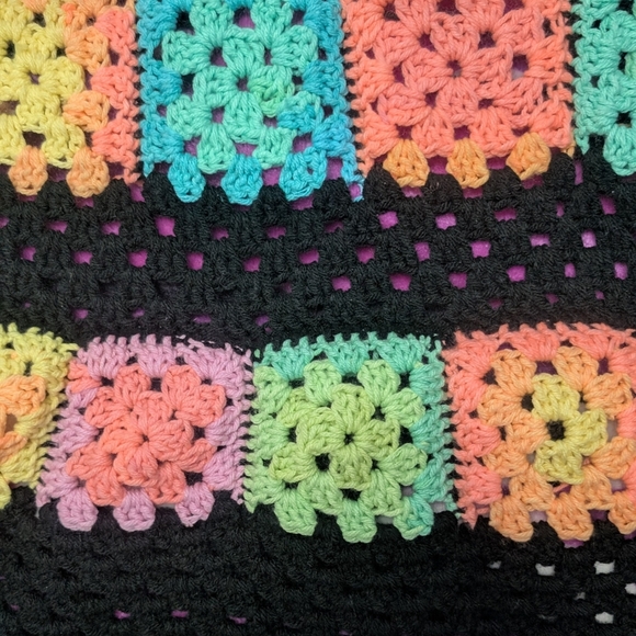 😍 Homemade Colorful 🌈 Crochet 🧶 🧶 Grannysquare Throw Blanket 80" X 80" - Picture 4 of 7